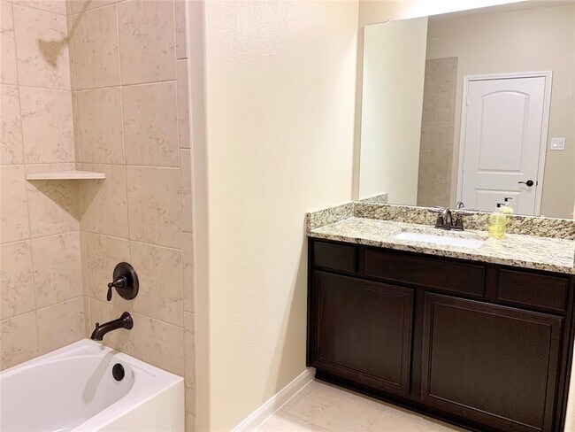 Foto del edificio - 8881 Oval Glass St