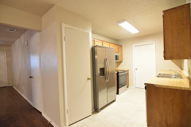 Foto del edificio - 1712 Moonlight Dr