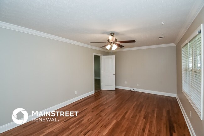 Foto del edificio - 8467 Fairview Dr