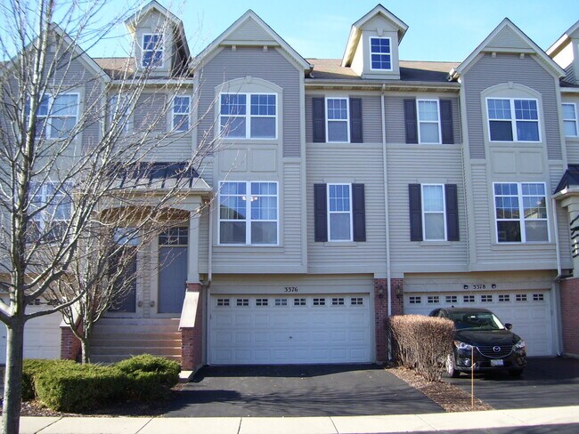 Foto del edificio - 3376 Bradbury Cir