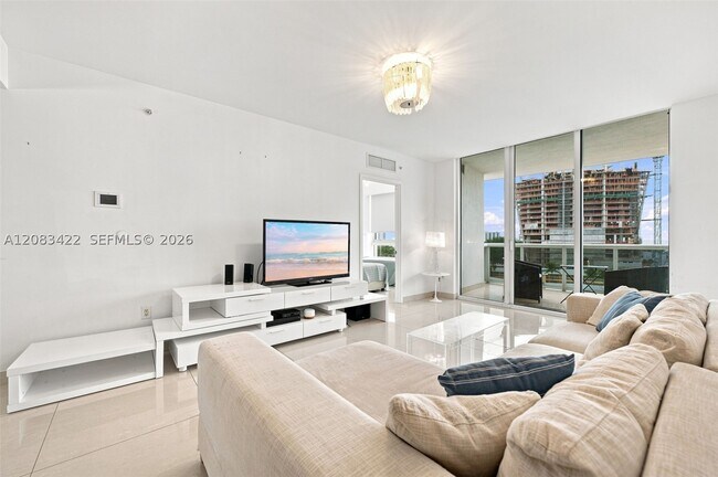Foto del edificio - 18201 Collins Ave
