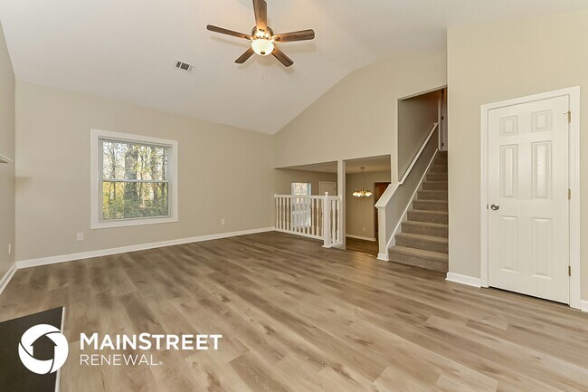 Foto del edificio - 3447 Oak Leaf Ct