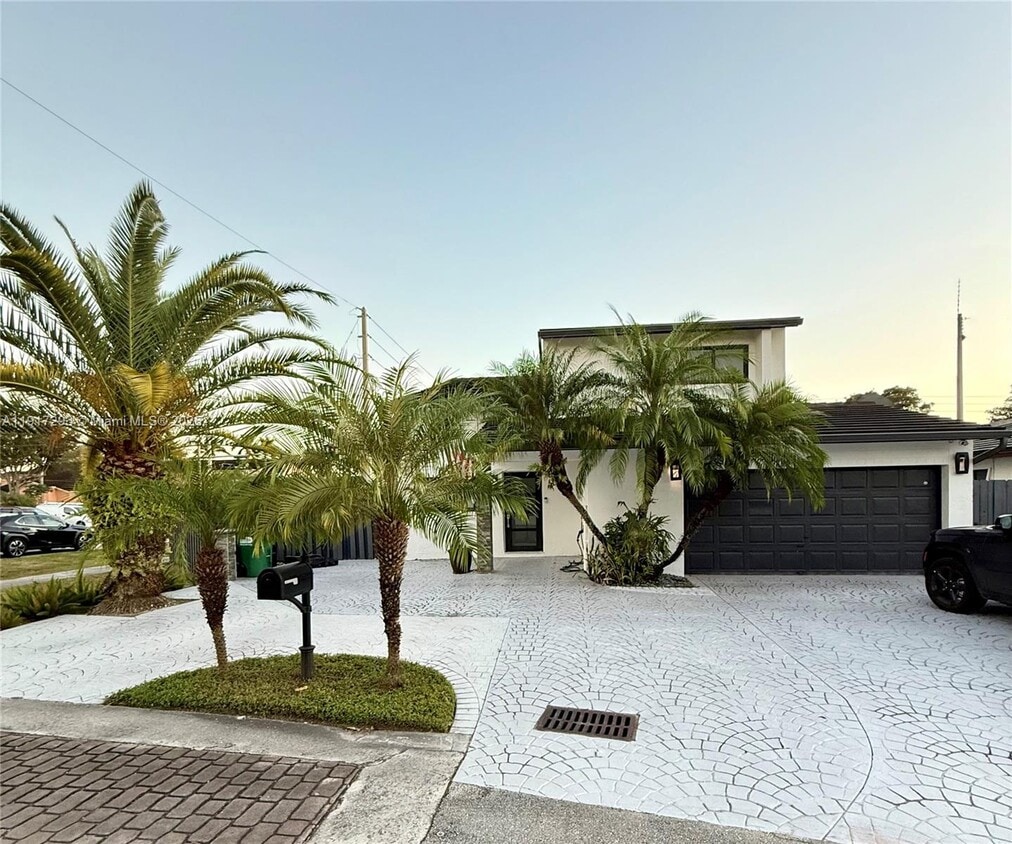 Primary Photo - 14202 SW 111th Ln