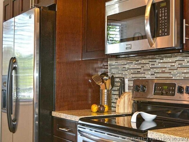 Foto del edificio - 2240 N Cypress Bend Dr