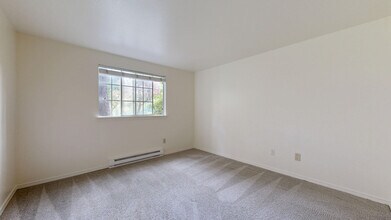 Interior Photo - Hunt Club