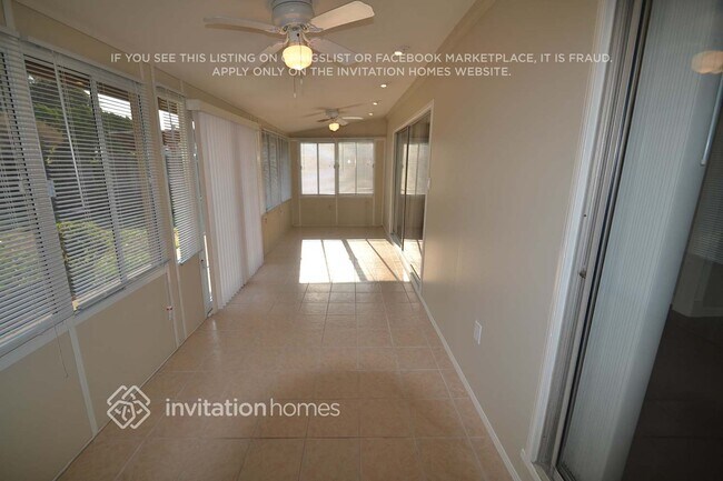 Foto del edificio - 17363 Saticoy St