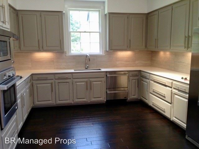 Building Photo - 2 br, 2.5 bath House - 7960 Wrenwood Dr.