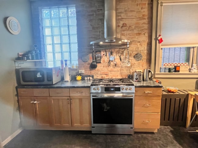 Foto del edificio - 1800 E St