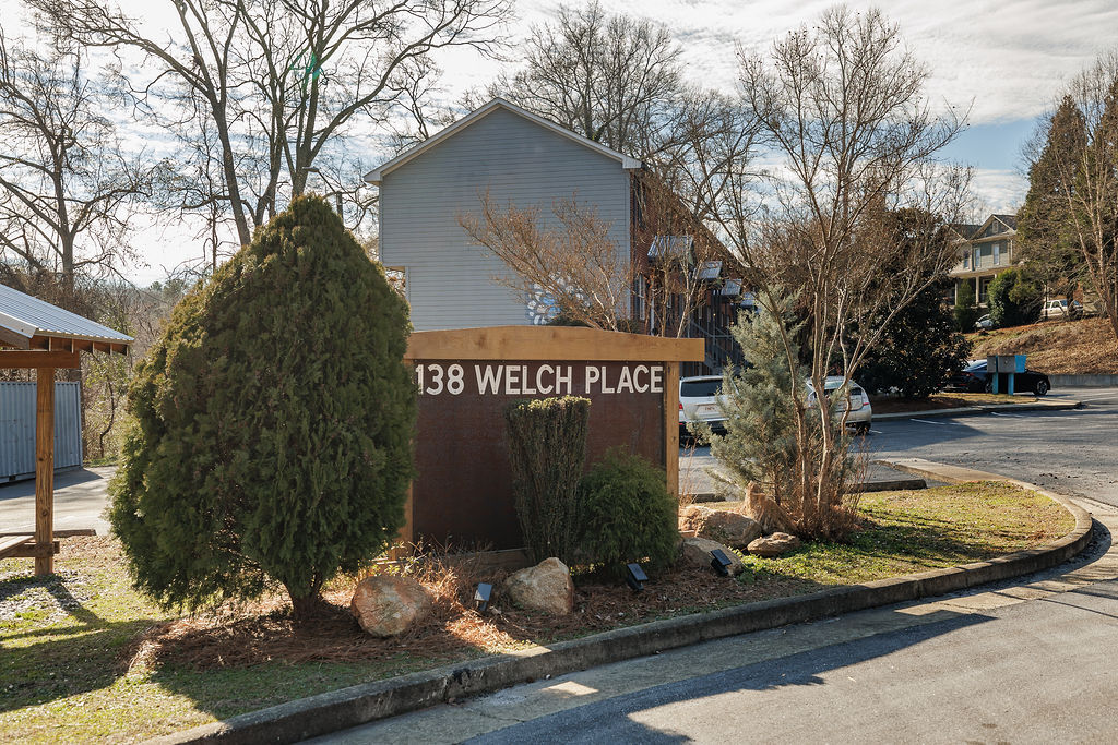 Primary Photo - 138 Welch Place, unit 7