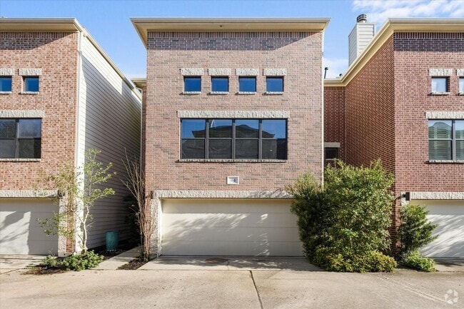 Building Photo - 650 Westcross St