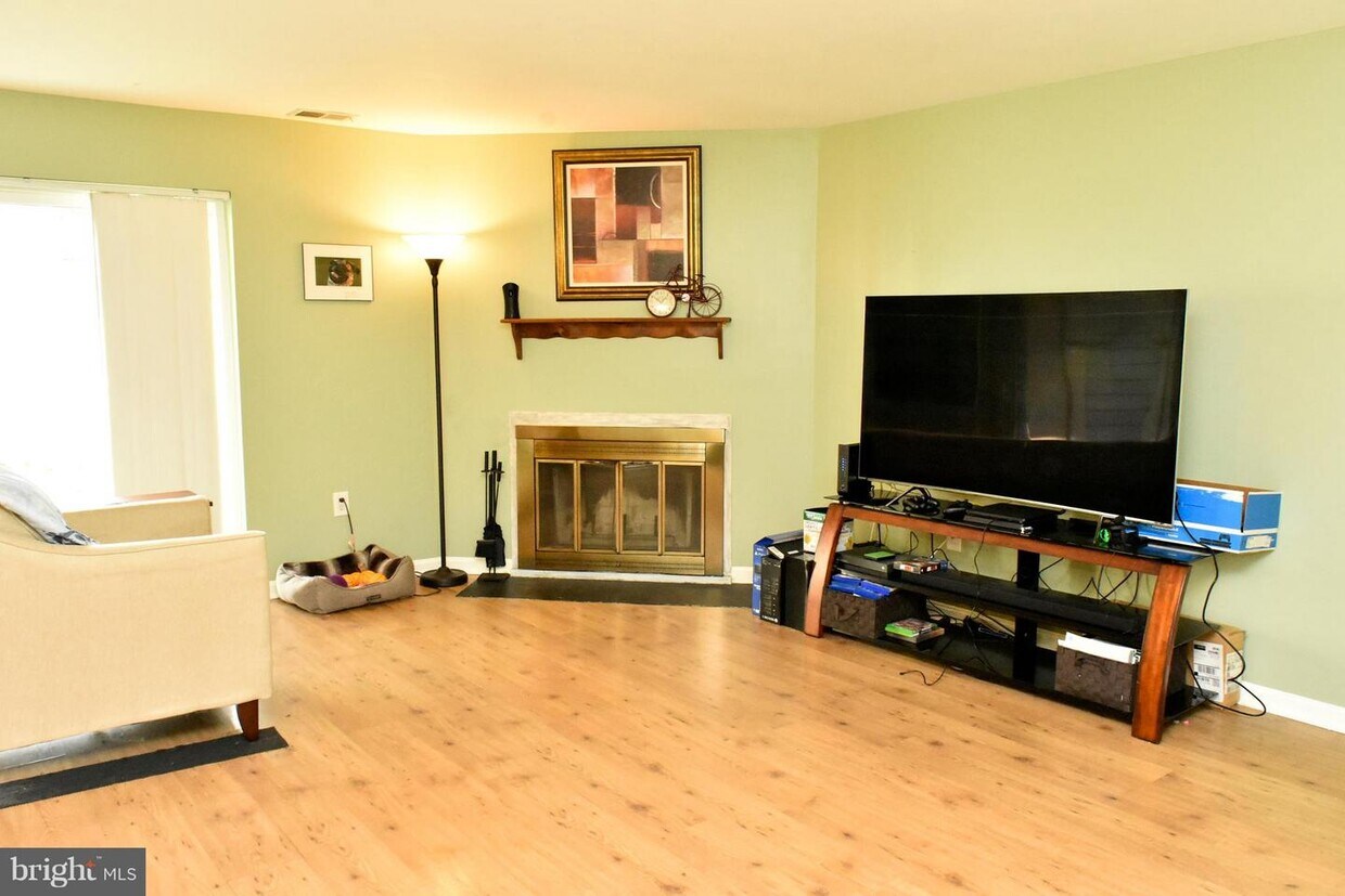 114 Water Fountain Way Unit 103, Glen Burnie, MD 21060 Apartment for