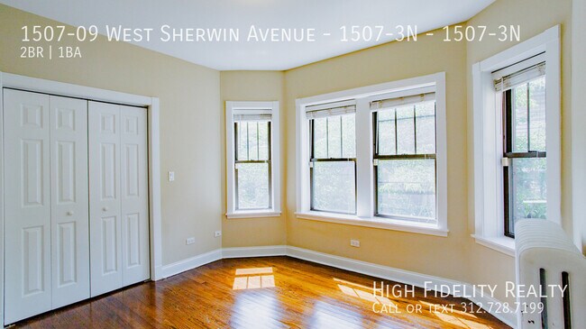 Building Photo - 1507 W Sherwin Ave