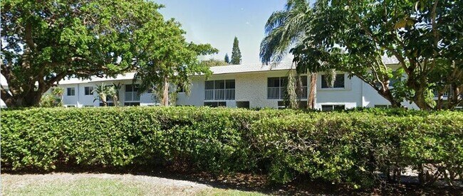 Building Photo - 207 Tropic Isle Dr