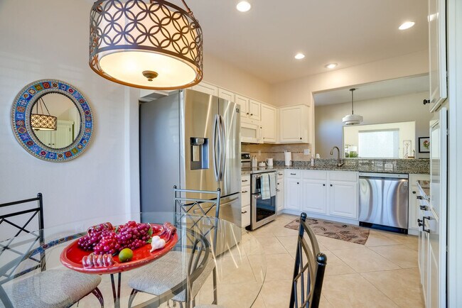 Foto del edificio - 15992 W Indigo Ln