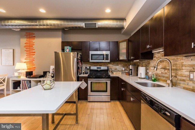 Foto del edificio - 2810 Poplar St