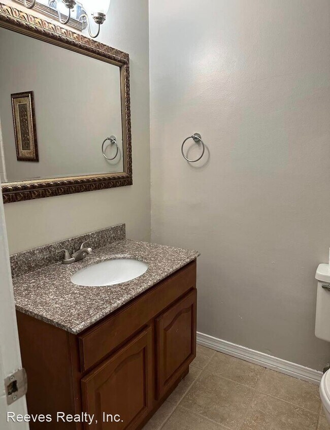 Foto del edificio - 3 br, 2 bath House - 2022 Adobe Ridge Dr W