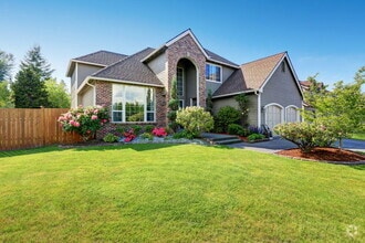 Building Photo - 5 Beech Ln