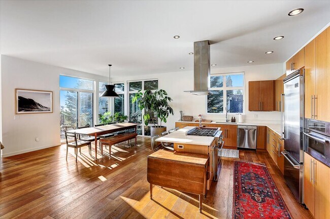 Foto del edificio - 1501 Lake Washington Blvd S