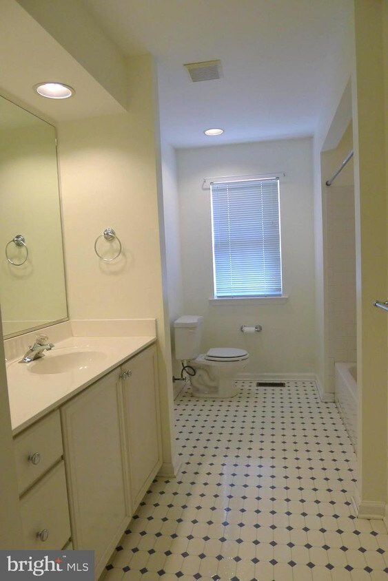 55 Steeplechase Blvd, Burlington, NJ 08016 House Rental in Burlington