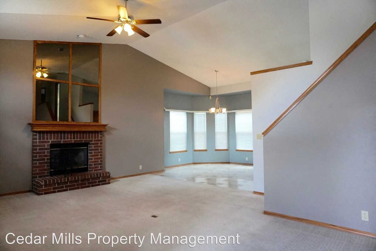 Foto principal - 3610 Whispering Brook St