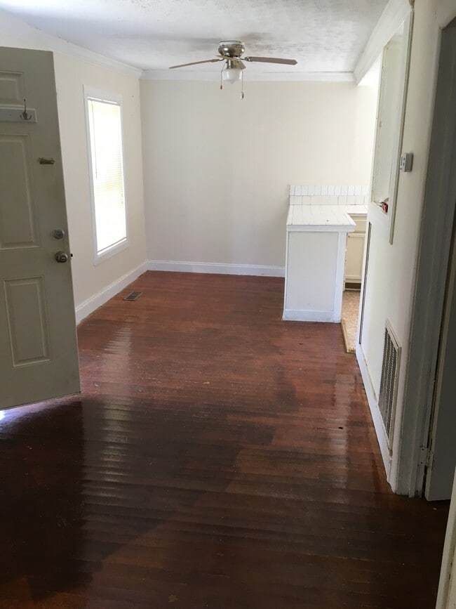 Building Photo - 904 Drive D