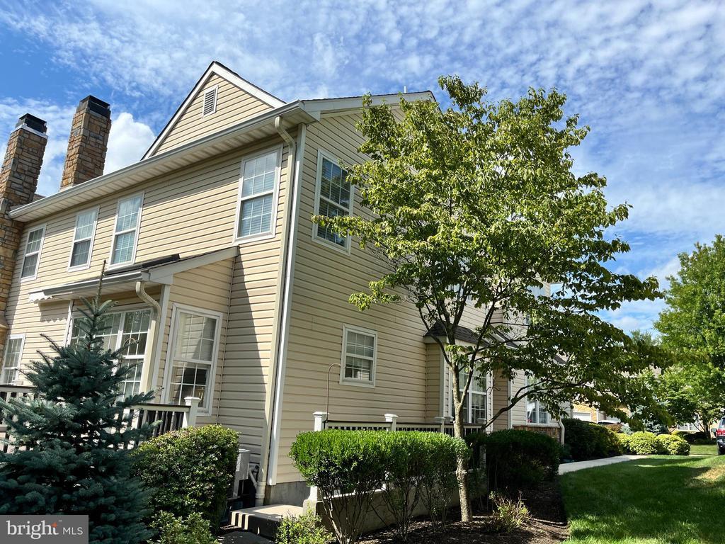 Foto principal - 144 Medinah Dr