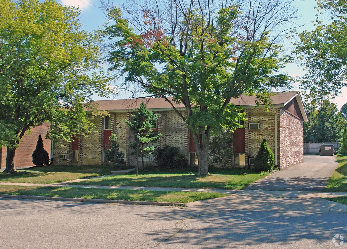 2782 Bobbie Pl, Dayton, OH 45429 Apartments in Dayton, OH