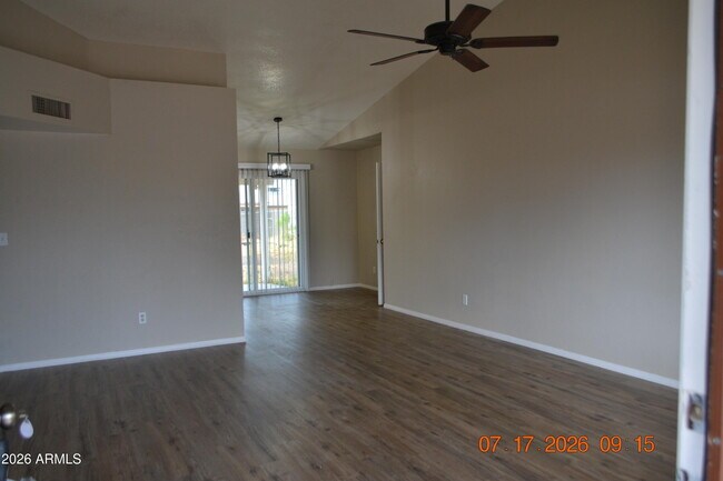 Building Photo - 2247 S Arizona Rd