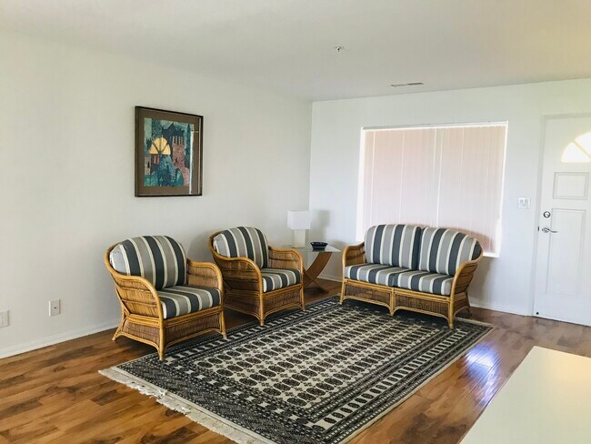 Foto del edificio - 1414 Sweetbriar Cir