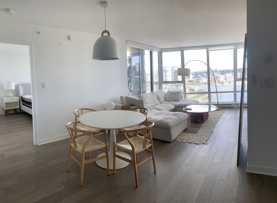 Photo principale - 1408 Strathmore Mews