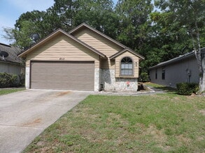 Building Photo - 8710 Pinevalley Ln