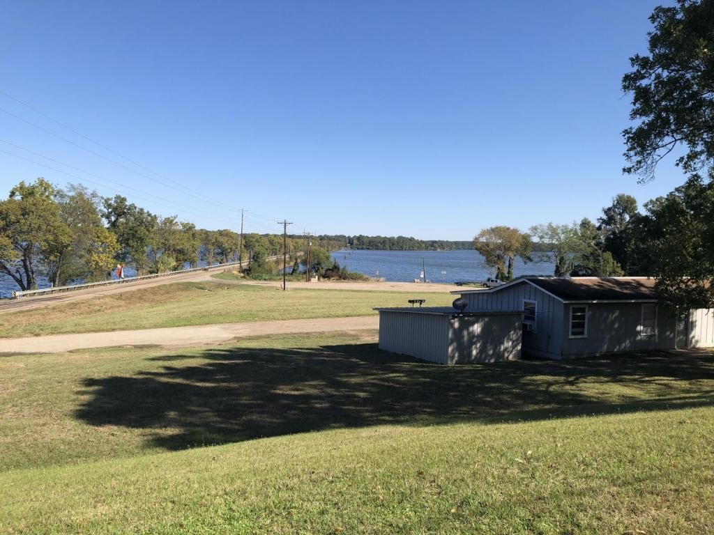 Building Photo - Lakeview Cabins - 2105 FM 1971