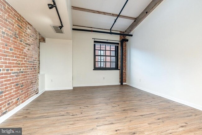 Foto del edificio - 303 Vine St