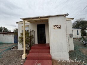 Building Photo - 2730 N Martin Ave