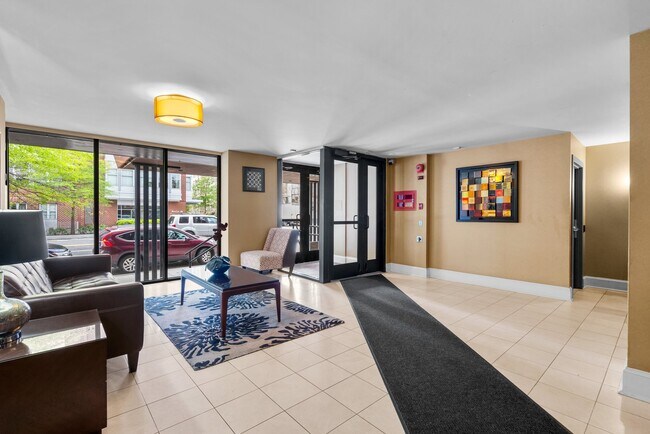 Foto del edificio - 1245 13th St NW