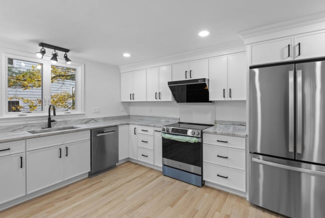 Building Photo - 53 Freemont St