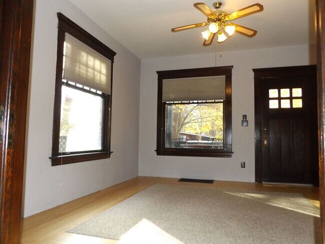 Foto del edificio - 1416 N 11th St