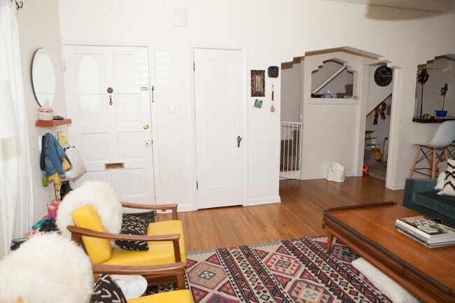 Foto del edificio - 1513 Murray Dr