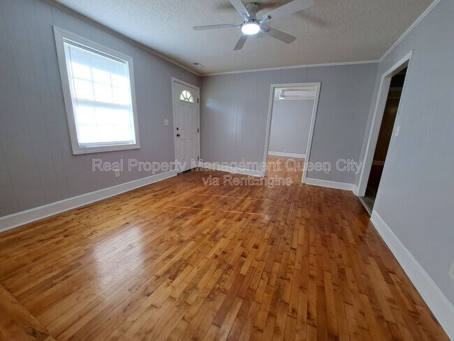 Foto del edificio - 112 Miller St