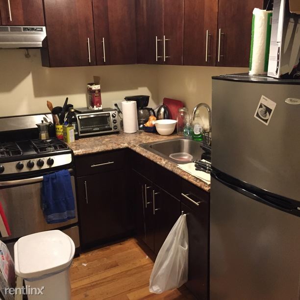 Building Photo - 163 Harman St