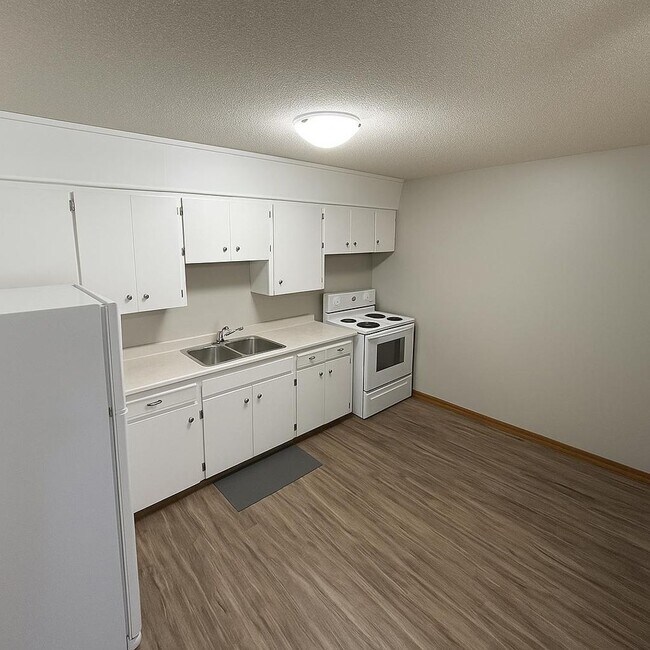 Photo du bâtiment - 443-443 Lorne St N