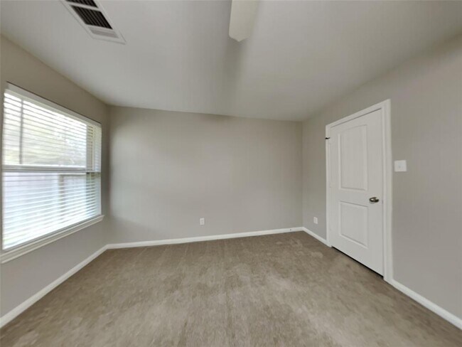 Building Photo - 9955 Sterling Pl Dr