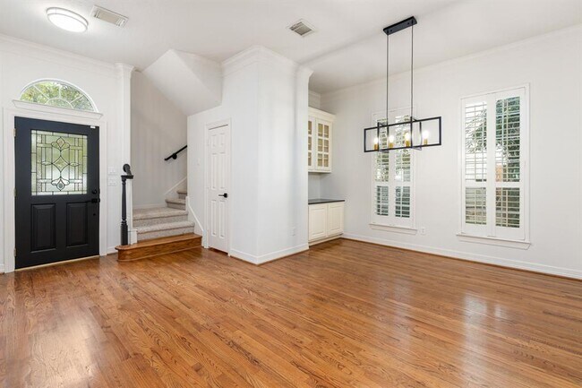 Foto del edificio - 2626 Shady Acres Landing