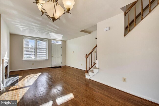 Foto del edificio - 530 N West St