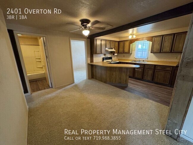 Foto del edificio - 2401 Overton Rd