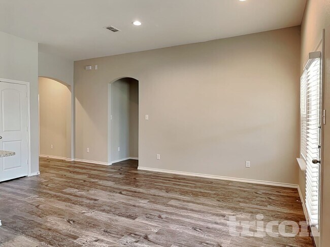 Foto del edificio - 2565 Hadley St