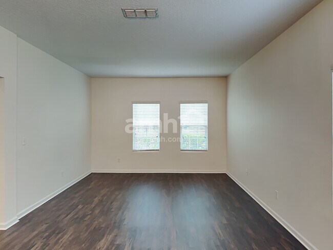 Foto del edificio - 13728 Devan Lee Dr N