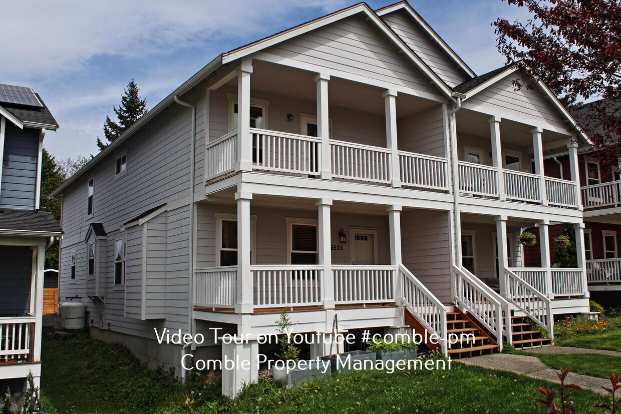 Foto principal - 26526 NE Ring St