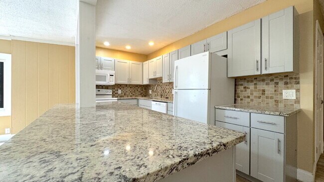 Foto del edificio - 170 Kingston Ave