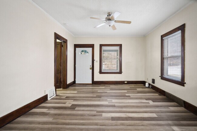 Building Photo - 3200 Woodland Ave